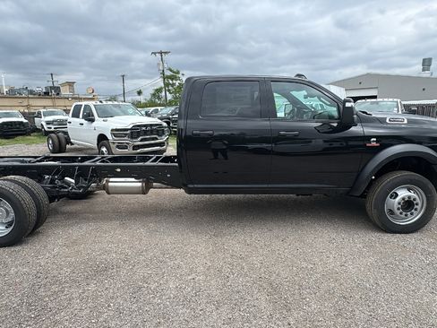 New 2026 RAM 5500 Tradesman w/ Chrome Appearance Group image 4