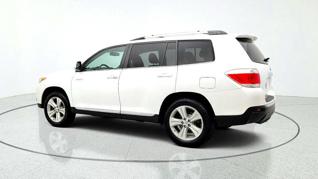 Used 2013 Toyota Highlander Limited FWD image 7