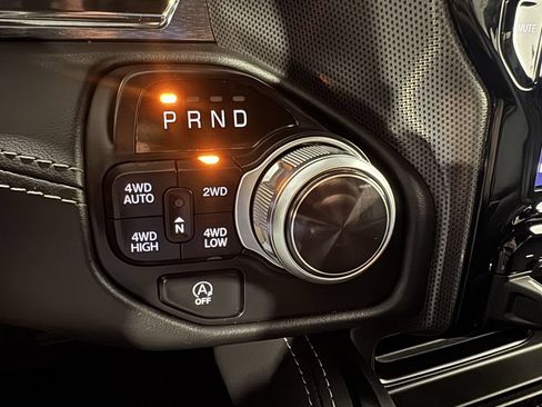 Used 2022 RAM 1500 Limited AWD/4WD image 40