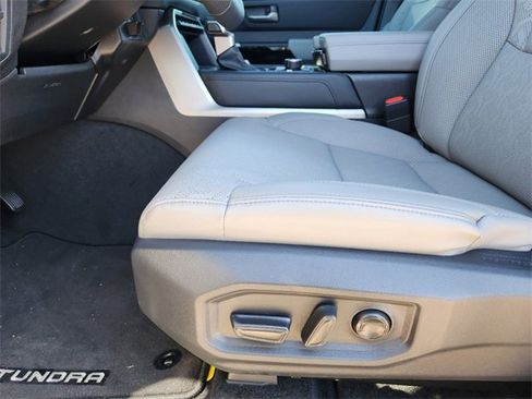 New 2025 Toyota Tundra Limited image 17