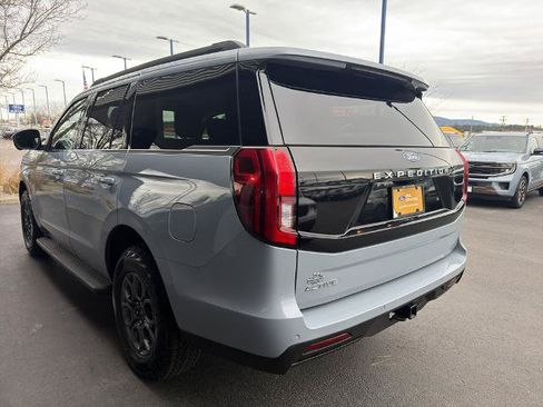 Certified 2025 Ford Expedition Active AWD/4WD image 15