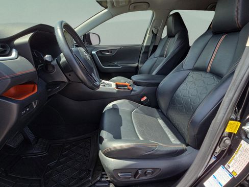 Used 2020 Toyota RAV4 Adventure AWD/4WD image 10