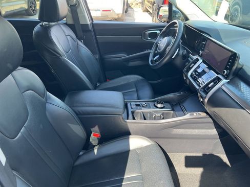 Certified 2023 Kia Sorento EX AWD/4WD image 21