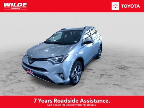 Certified 2017 Toyota RAV4 XLE image 5