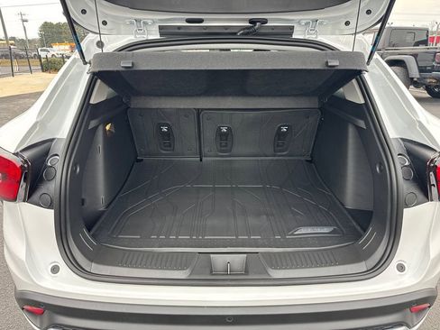 New 2026 Chevrolet Trax LT w/ Driver Confidence Package image 19