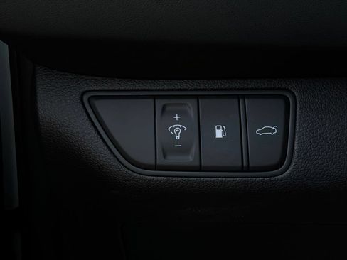 Used 2026 Genesis G70 2.5T RWD image 24