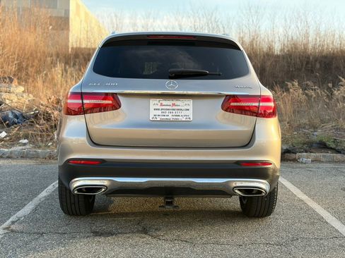 Used 2019 Mercedes-Benz GLC 300 4MATIC w/ Premium Package image 7
