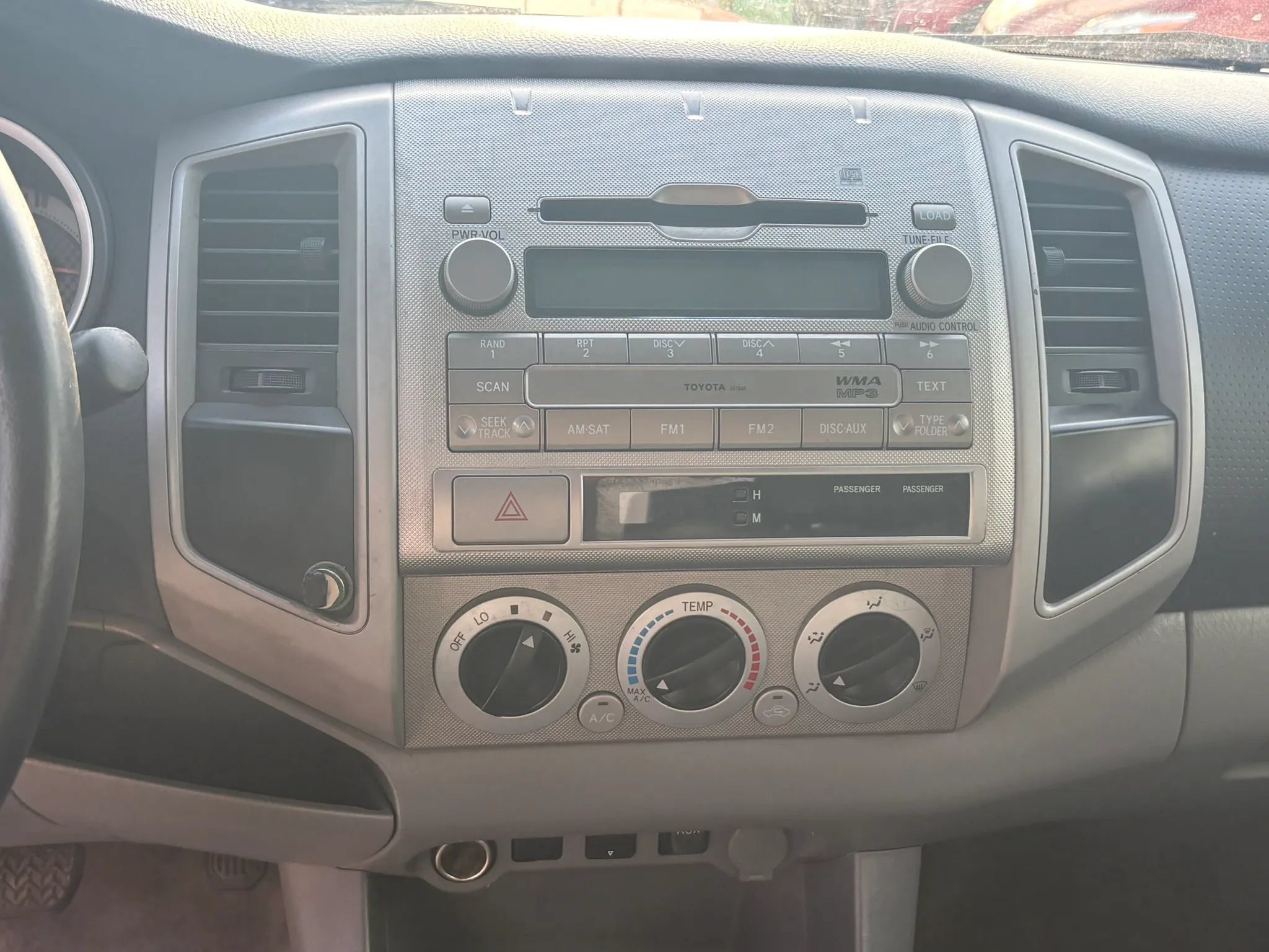 Used 2011 Toyota Tacoma PreRunner w/ TRD Sport Pkg RWD image 19