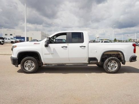 Used 2021 Chevrolet Silverado 2500 W/T w/ WT Convenience Package AWD/4WD image 4