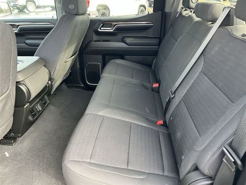 Used 2022 Chevrolet Silverado 1500 LT AWD/4WD image 24