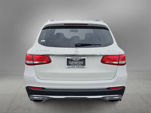 Used 2019 Mercedes-Benz GLC 300 4MATIC image 7