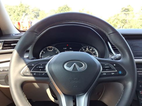 Used 2023 INFINITI QX50 Luxe w/ Accent Package AWD/4WD image 23