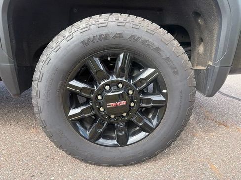 Used 2026 GMC Sierra 2500 AT4 AWD/4WD image 7