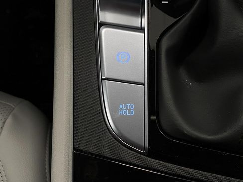 New 2026 Hyundai Elantra Limited FWD image 27