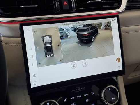 New 2026 Jaguar F-PACE R-Dynamic S image 22