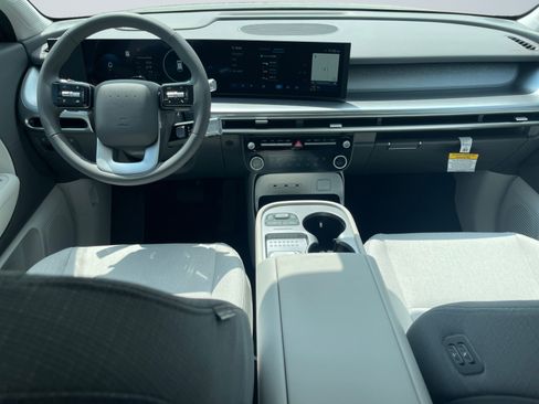 New 2026 Hyundai Ioniq 9 SE image 11