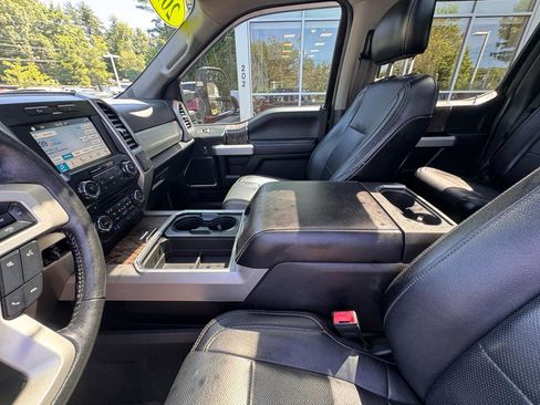 Used 2018 Ford F250 Lariat w/ Lariat Ultimate Package AWD/4WD image 20