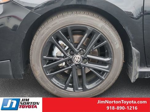 Used 2025 Toyota Camry SE image 14