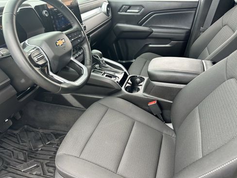 Used 2023 Chevrolet Colorado LT w/ LT Convenience Package II RWD image 9