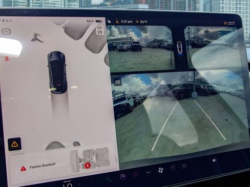 Used 2024 Tesla Model Y Long Range image 27