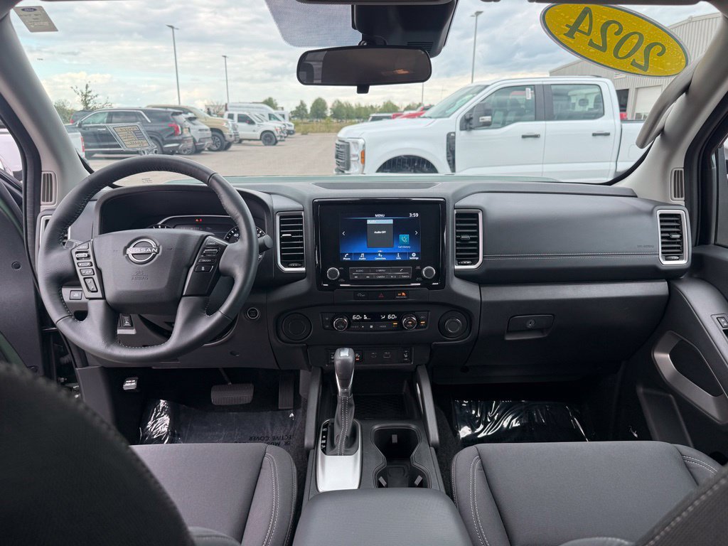 Used 2024 Nissan Frontier SV w/ SV Convenience Package RWD image 12