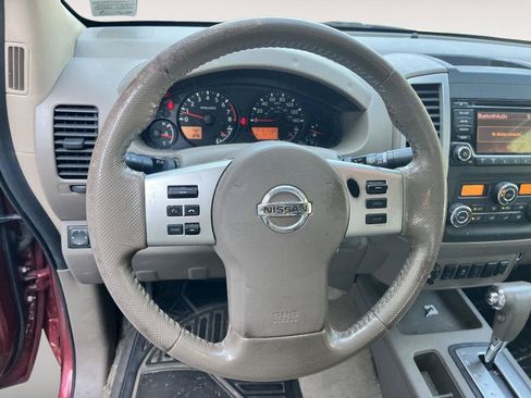 Used 2016 Nissan Frontier SV w/ SV Value Truck Package AWD/4WD image 15