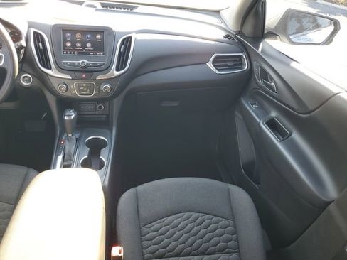 Used 2020 Chevrolet Equinox LT image 16