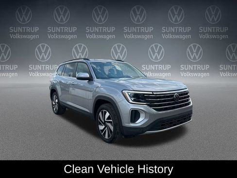 Used 2025 Volkswagen Atlas SE FWD image 3