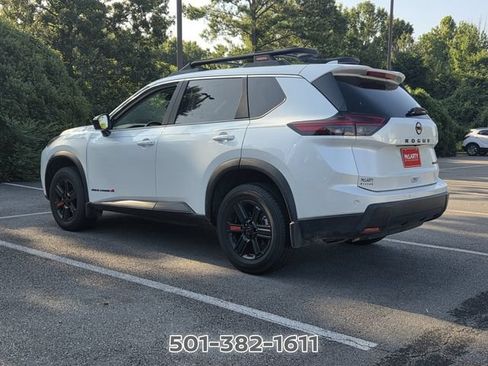 Used 2025 Nissan Rogue SV AWD/4WD image 3