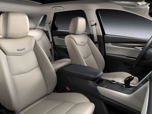 New 2026 Cadillac XT5 Premium Luxury w/ LPO, Floor Liner Package image 24