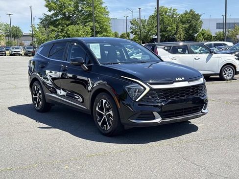 Used 2024 Kia Sportage EX FWD image 1