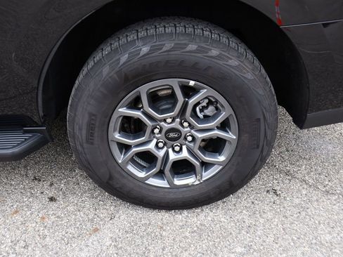 Used 2025 Ford Expedition Active image 25