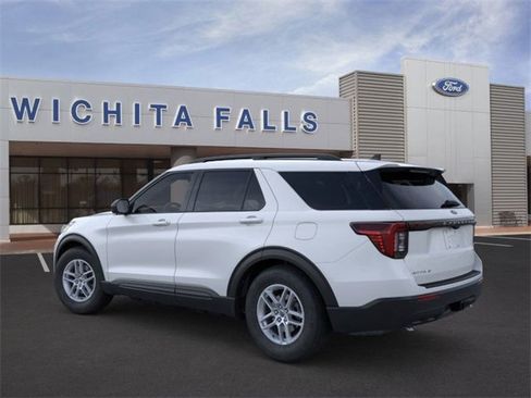 New 2026 Ford Explorer Active image 4