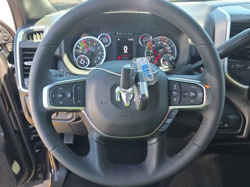 Used 2026 RAM 2500 Big Horn AWD/4WD image 3