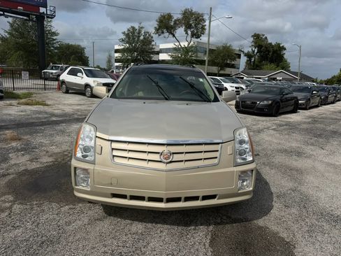 Used 2008 Cadillac SRX w/ Utility Package RWD image 3