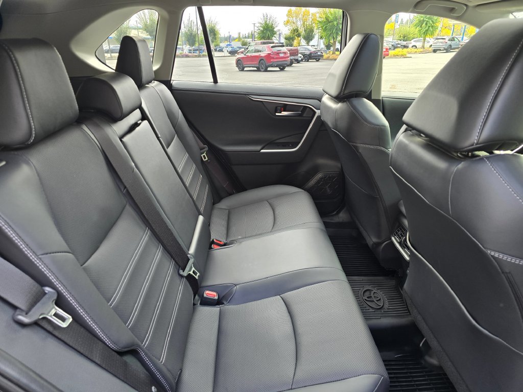 Used 2025 Toyota RAV4 Limited w/ Advanced Technology Package AWD/4WD image 7
