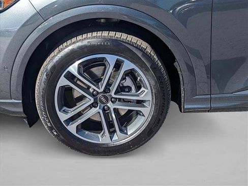 New 2025 Audi Q5 Prestige image 10