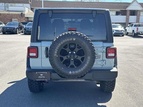 Used 2023 Jeep Wrangler Willys image 7