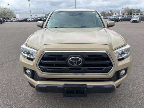 Used 2018 Toyota Tacoma SR5 image 8