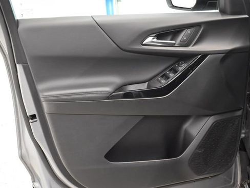 Used 2025 Chevrolet Equinox LT image 20