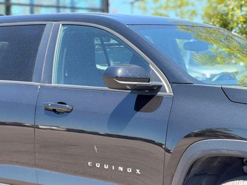 Used 2025 Chevrolet Equinox LT FWD image 4