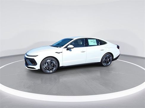 New 2026 Hyundai Sonata SEL image 4