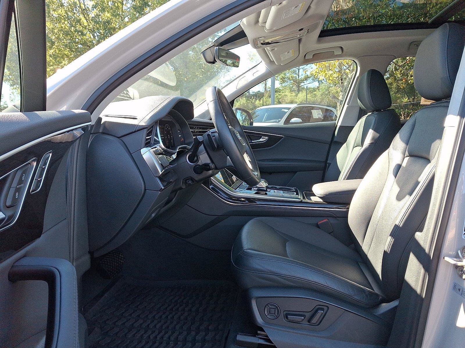 Used 2023 Audi Q7 3.0T Premium Plus w/ Premium Plus Package AWD/4WD image 13