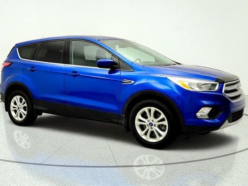 Used 2017 Ford Escape SE AWD/4WD image 3