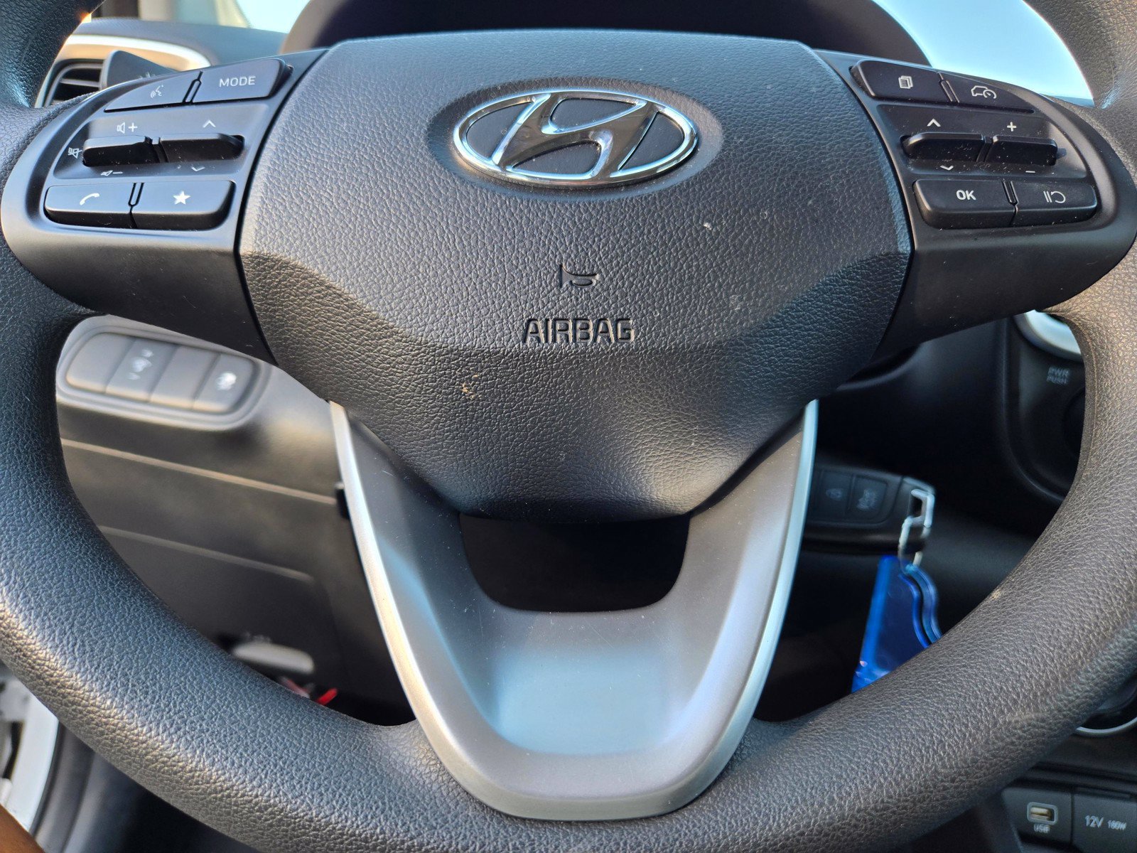 Certified 2026 Hyundai Venue SE FWD image 24