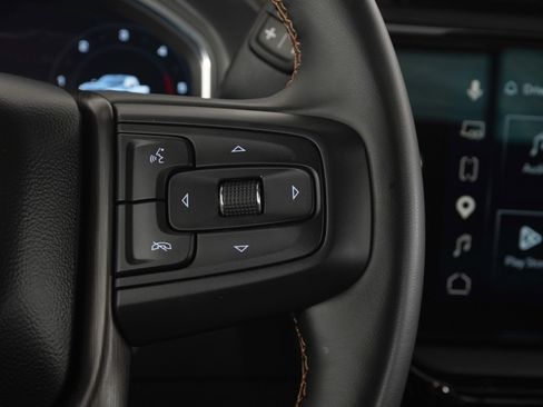Used 2025 GMC Sierra 2500 AT4 w/ AT4 Premium Plus Package AWD/4WD image 21