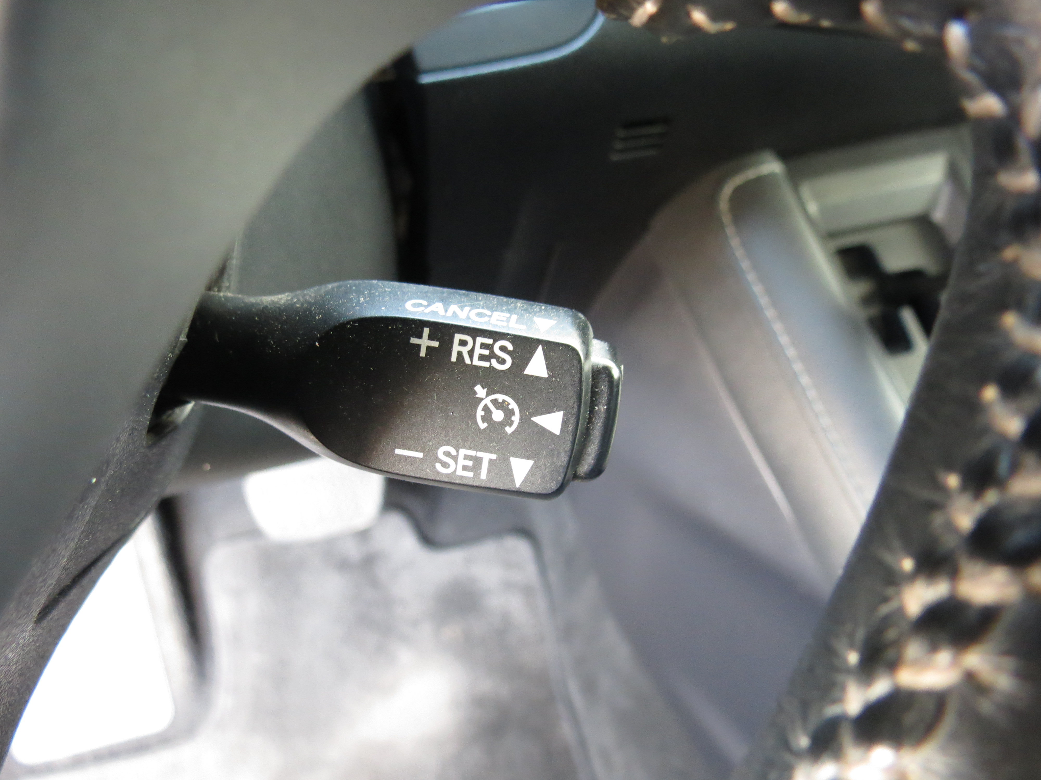 Used 2011 Lexus CT 200h Premium w/ Premium Audio Pkg FWD image 19