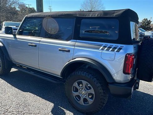 Used 2022 Ford Bronco Big Bend image 7