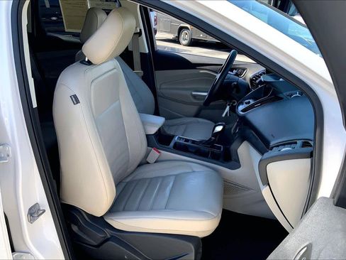 Certified 2018 Ford Escape SEL FWD image 9