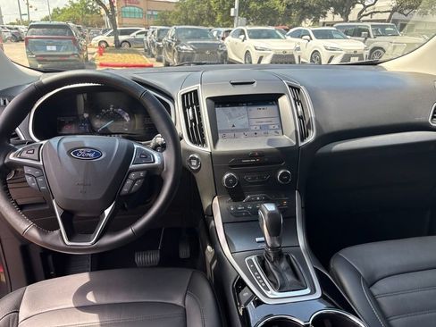Used 2017 Ford Edge SEL w/ Equipment Group 201A FWD image 15
